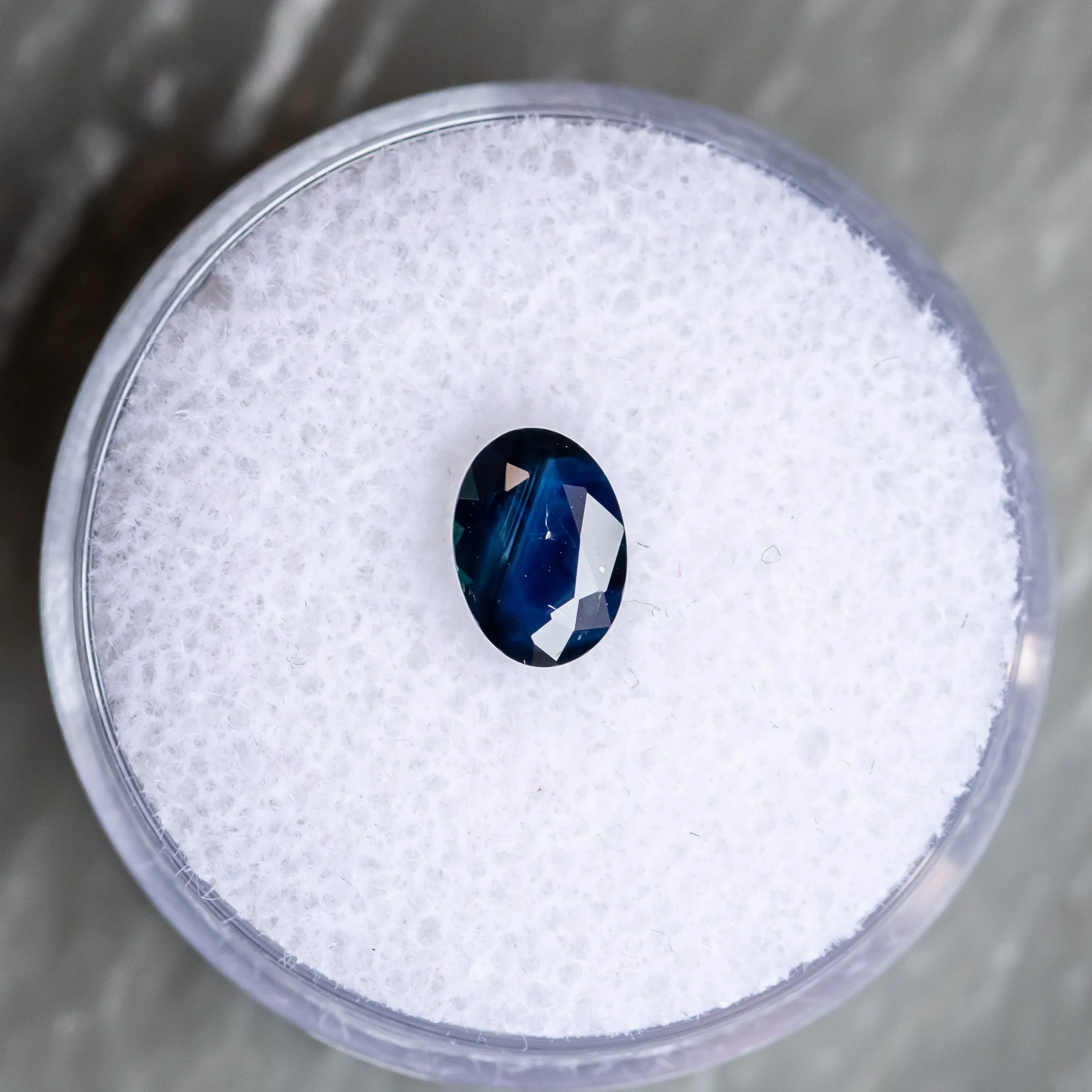 1.03CT OVAL NIGERIAN SAPPHIRE, DEEP OCEAN BLUE, 7.03X5.06X3.54MM, UNTREATED