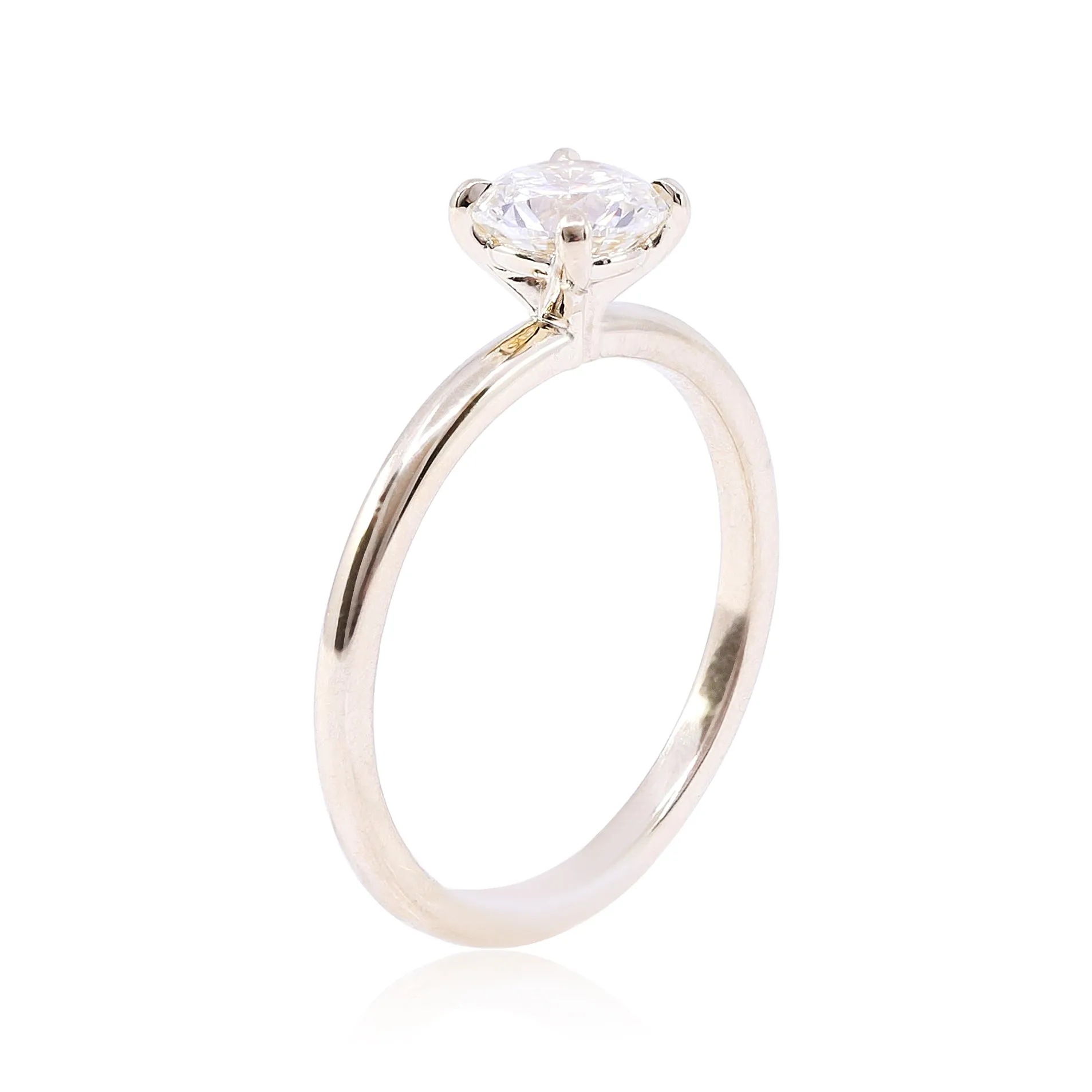 14K YELLOW GOLD ROUND BRILLIANT DIAMOND SOLITAIRE RING - 0.80CTW