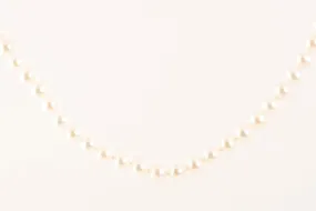 17" Pearl Necklace 14k Yellow Gold Clasp (22.92g.)