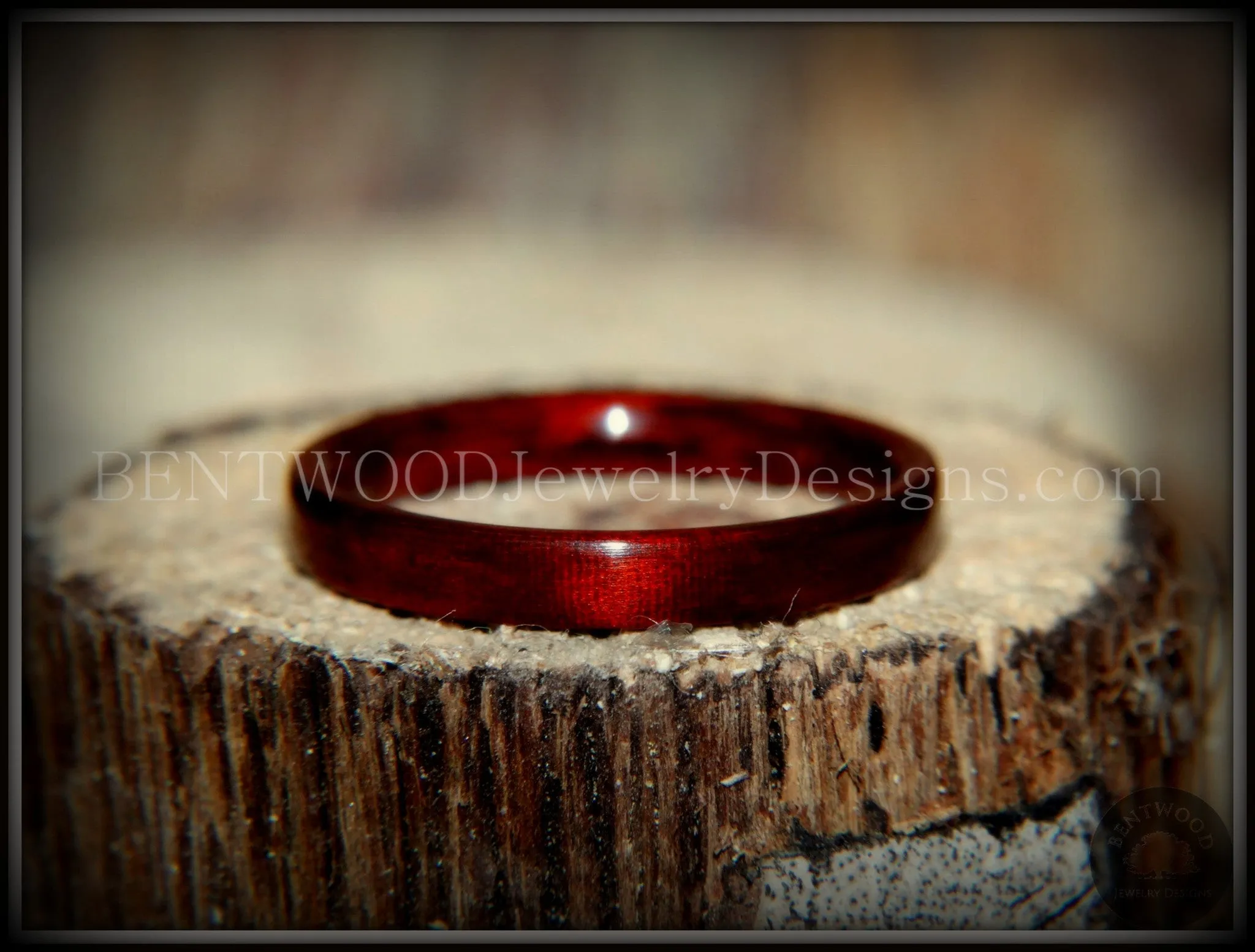 Bentwood Ring - Bloodwood Classic Wooden Ring