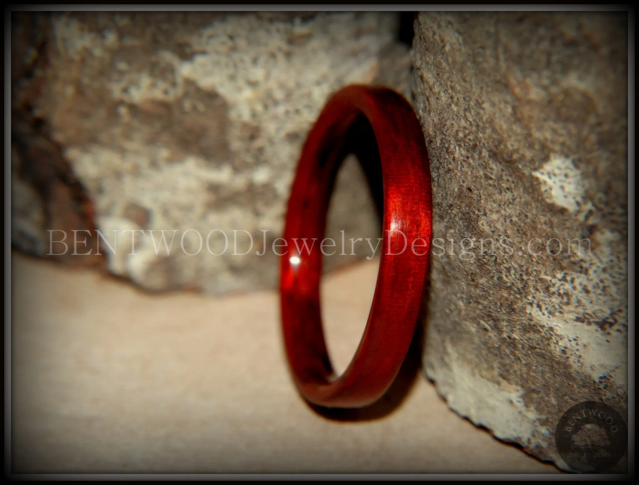 Bentwood Ring - Bloodwood Classic Wooden Ring