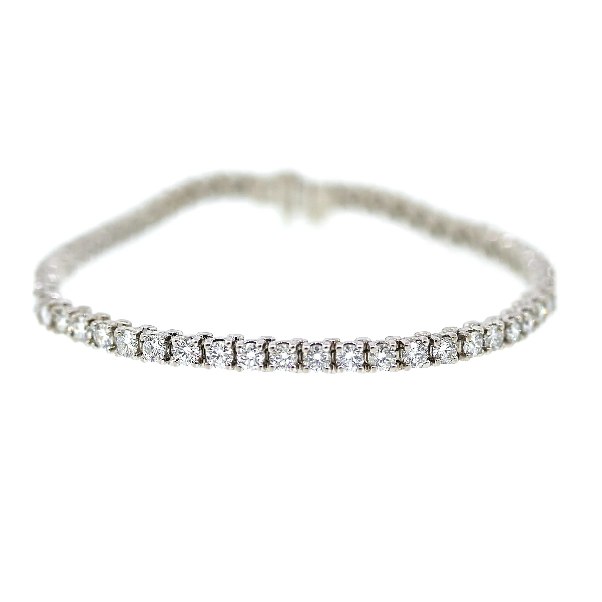 Classic 5.80 carat Diamond Tennis Bracelet