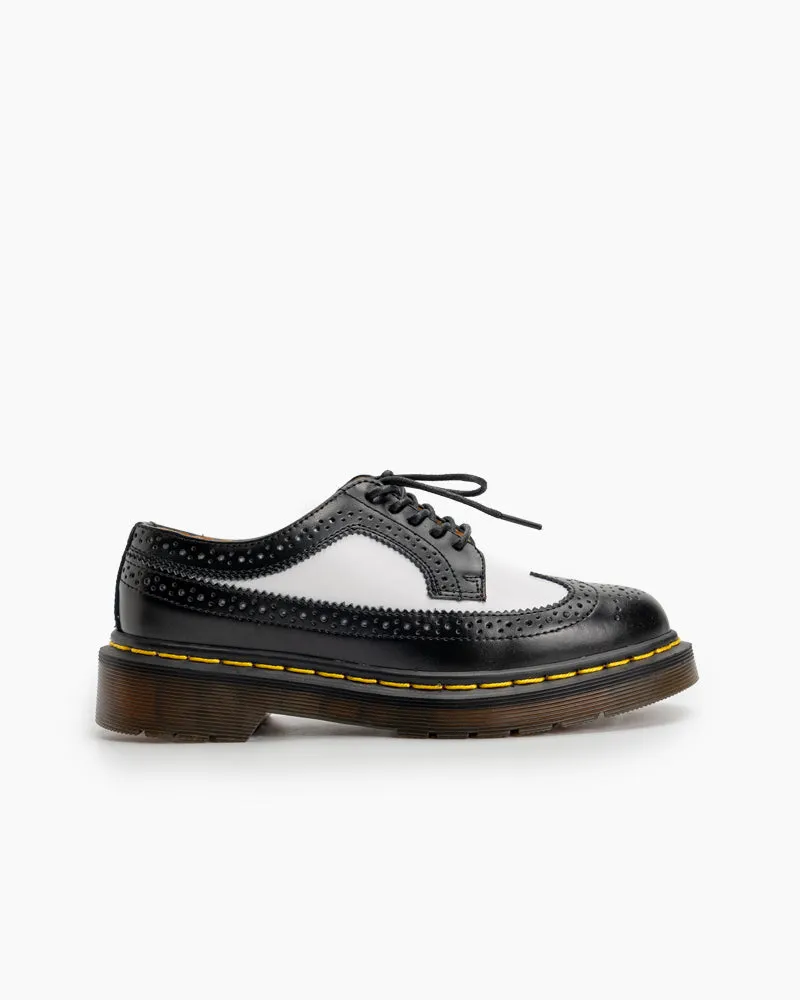 Classic Lace-up Brogue Carved Oxfords