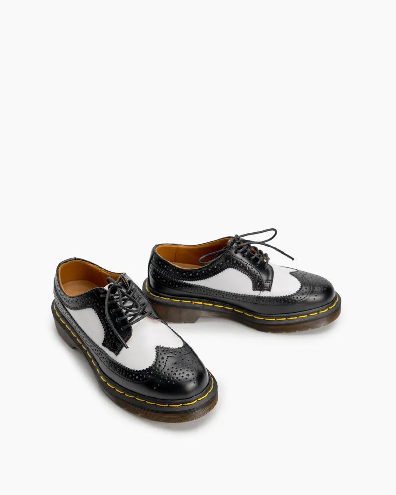 Classic Lace-up Brogue Carved Oxfords