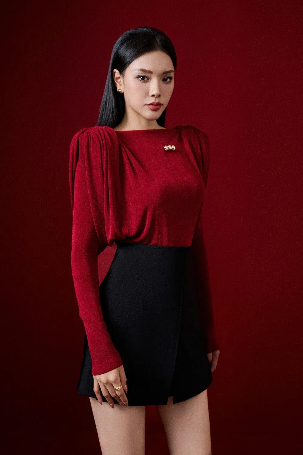 Diva Straight Long Sleeved Knitted Fabric Top