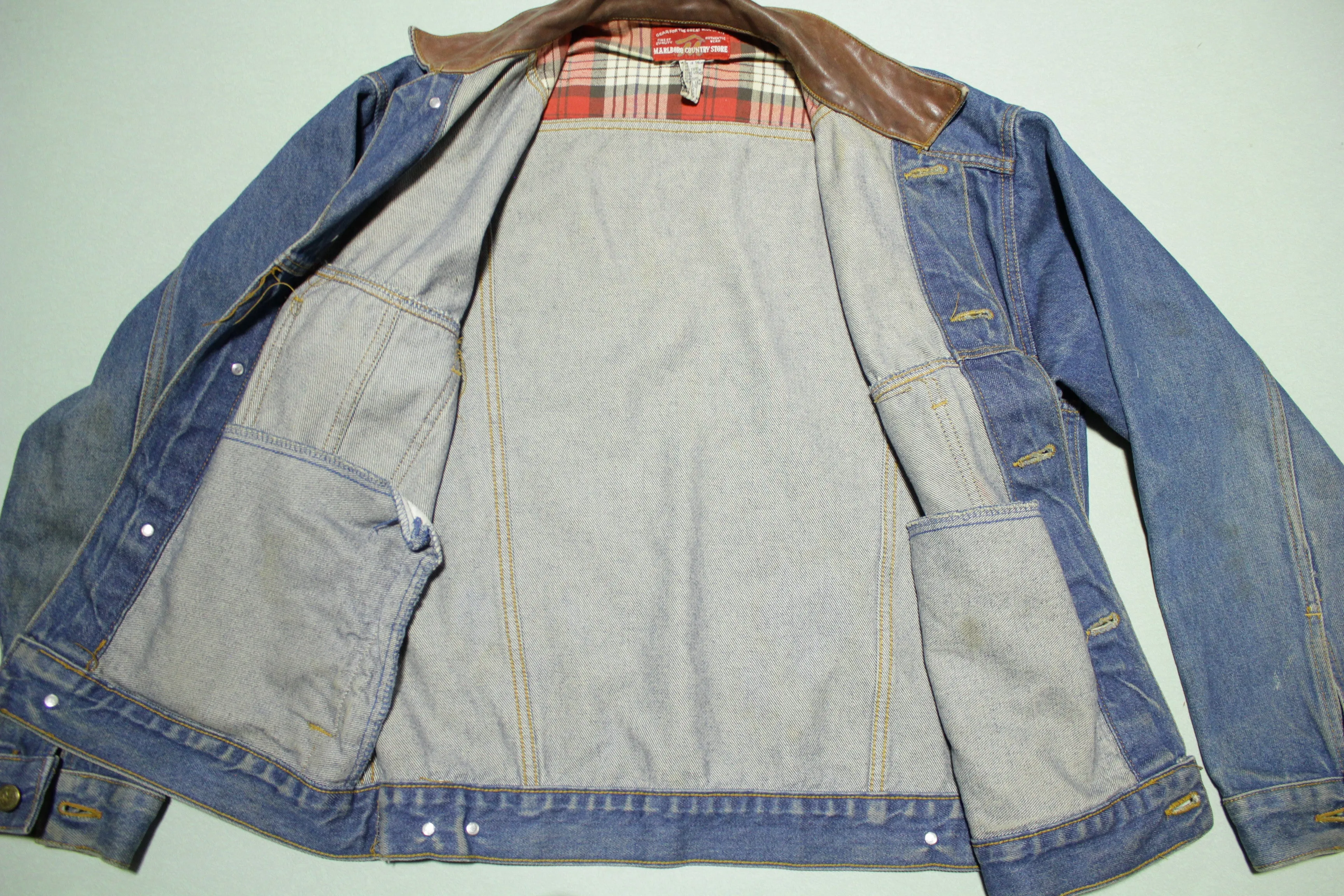 Marlboro Country Store Vintage Leather Collar Plaid Lining 90s Denim Jean Jacket