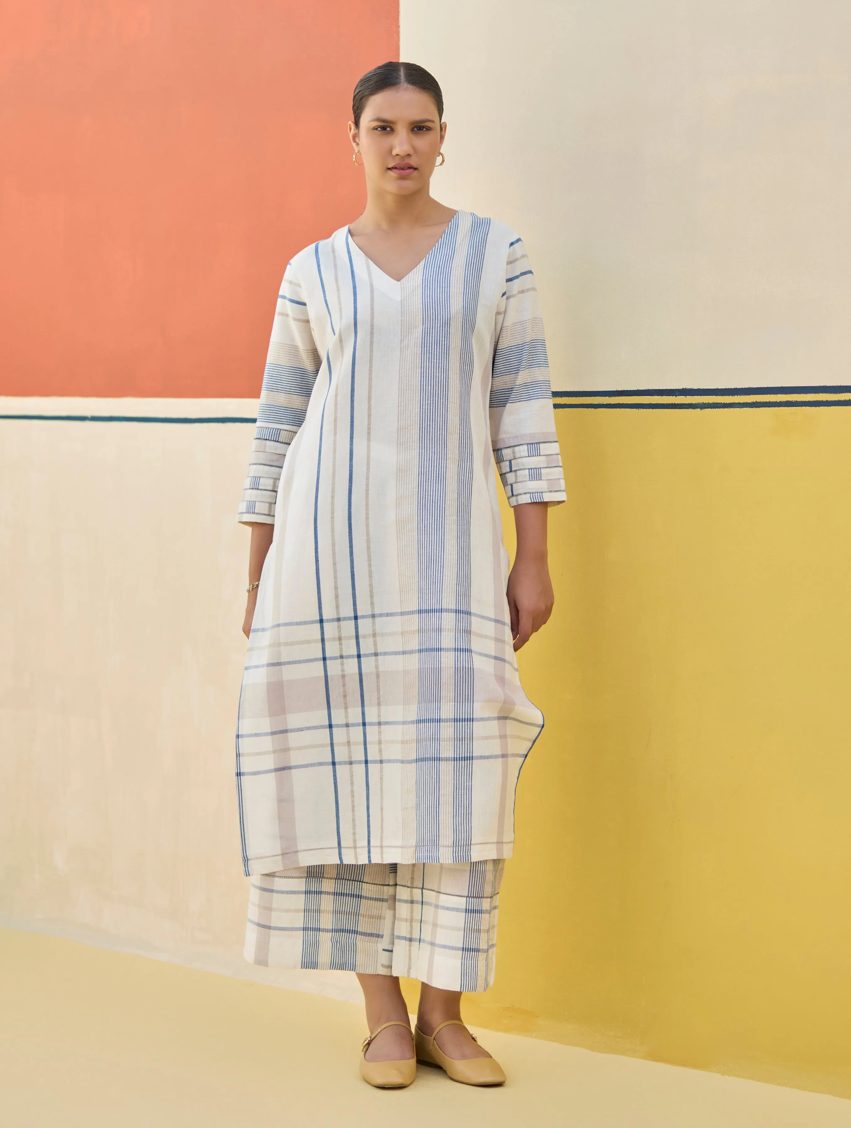 Misa Check Linen Kurta Set - Ivory