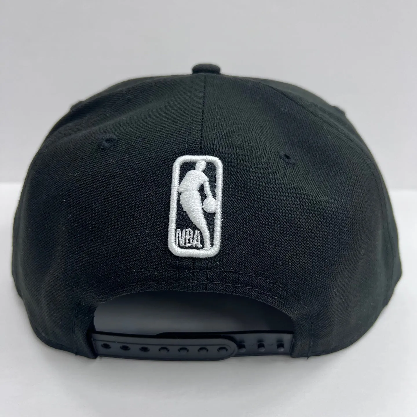 New Era 9FIFTY NBA22 Draft Milwaukee Bucks Snapback Hat