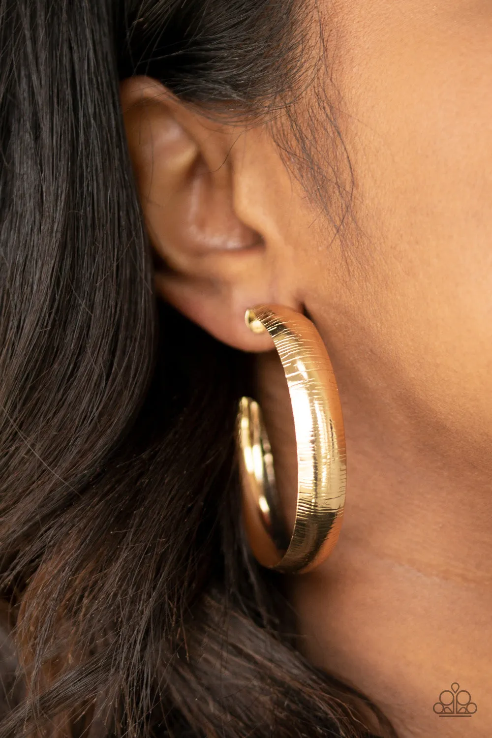 Paparazzi Accessories - Hoop Wild #E198 Peg - Gold Earrings