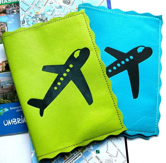 Retro Plane Scalloped Leather Passport Cover