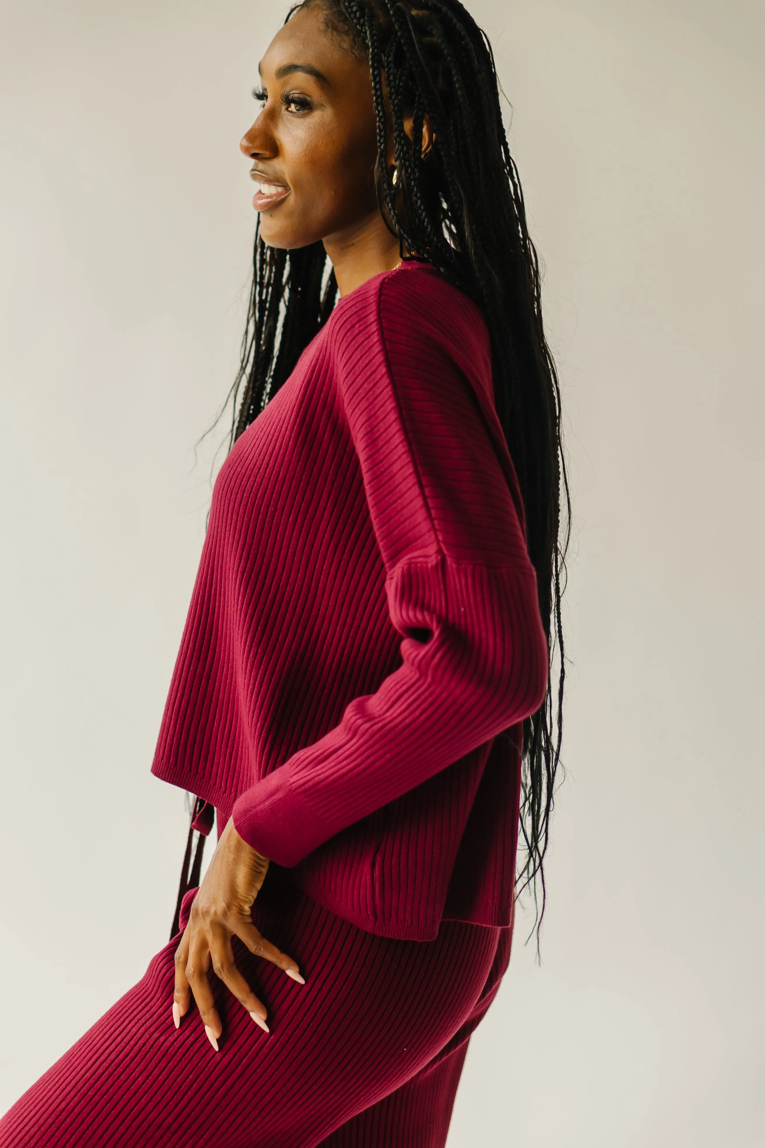 The Hartly Ribbed Cropped Sweater in Mulberry