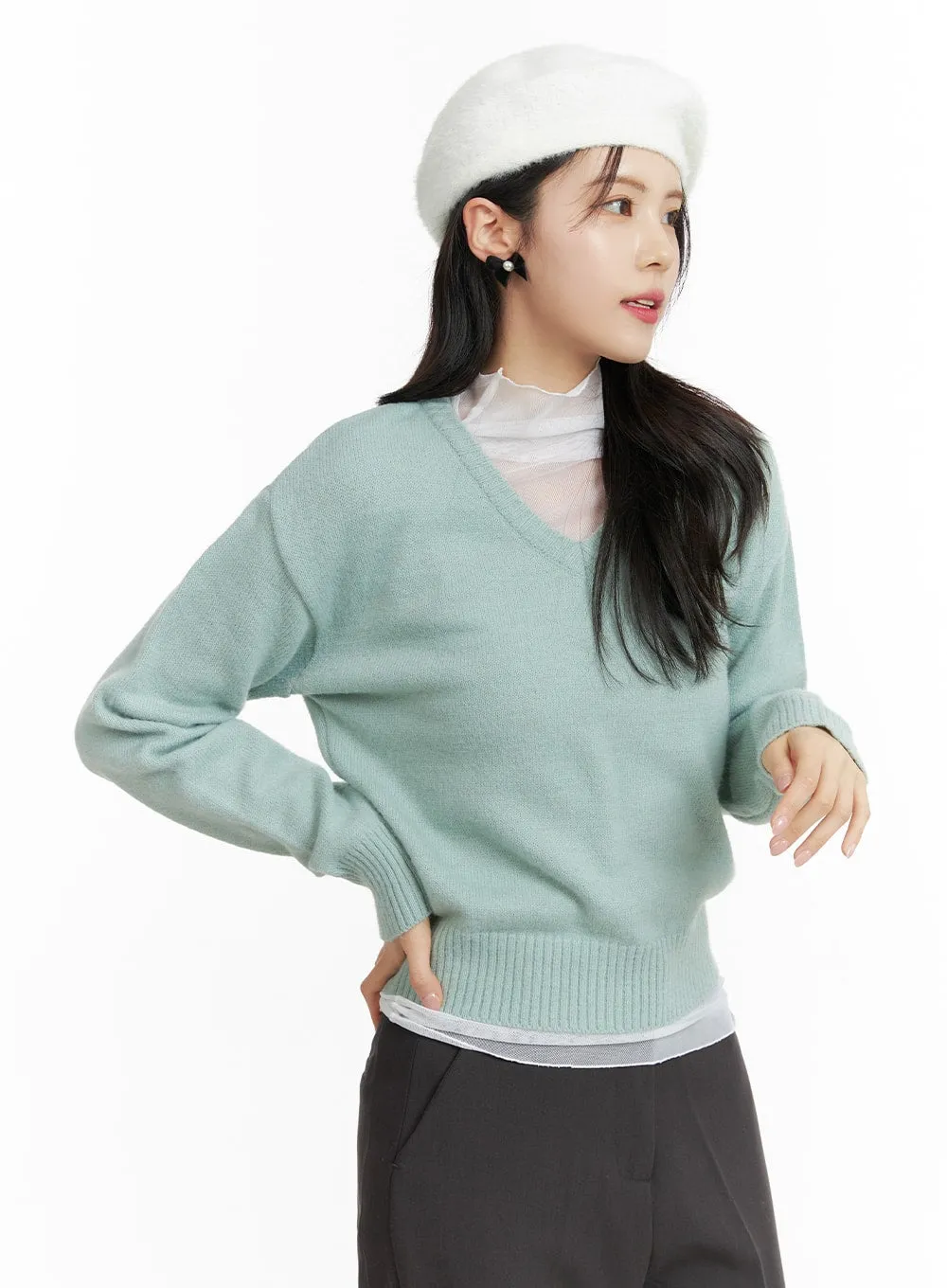 V-Neck Knit Sweater OF408